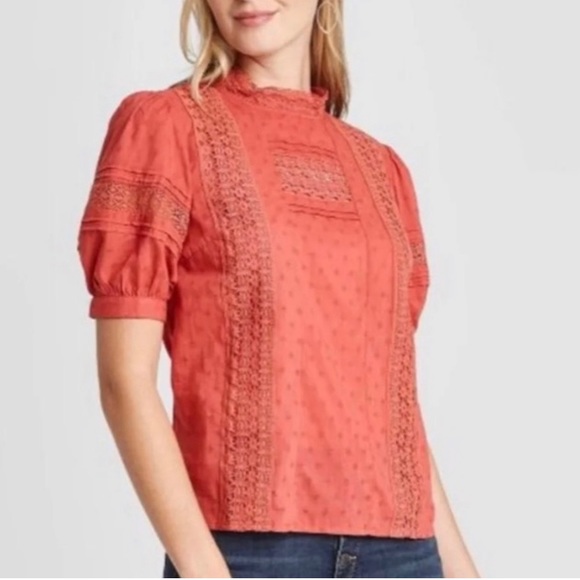 NWT Universal Thread Womens Blouse Salmon Pink Puff Sleeve Mock Neck Lace Size M - Picture 6 of 6